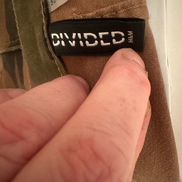 H&M CAMOUFLAGE CARGO PANTS SIZE 6 - Picture 6 of 8